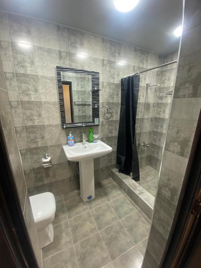 2 Cosy Apartment In Townhouse Near Airport Evn Geghanist  Exterior photo